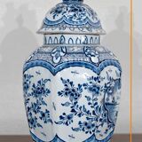 Delft earthenware vase - Early twentieth century