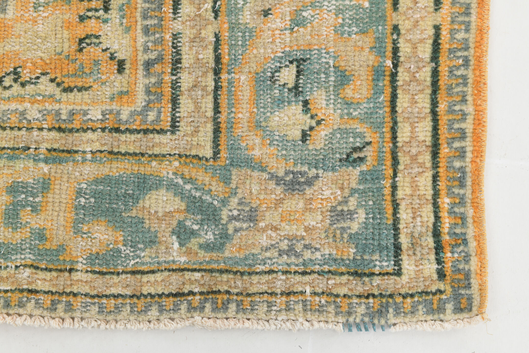 Oversize handmade rug 303x217cm