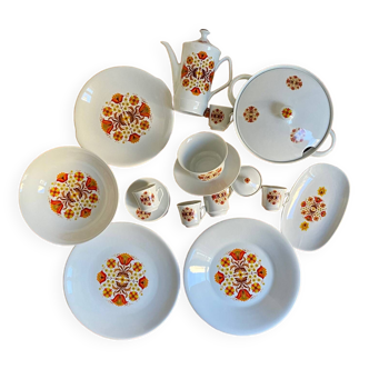 Seventies porcelain service