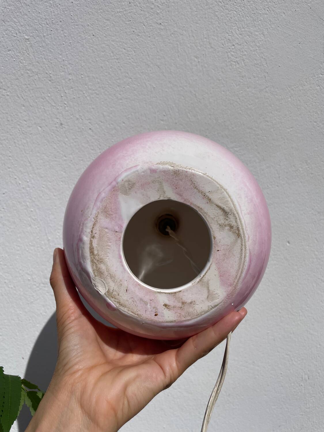 Pink ceramic ball lamp