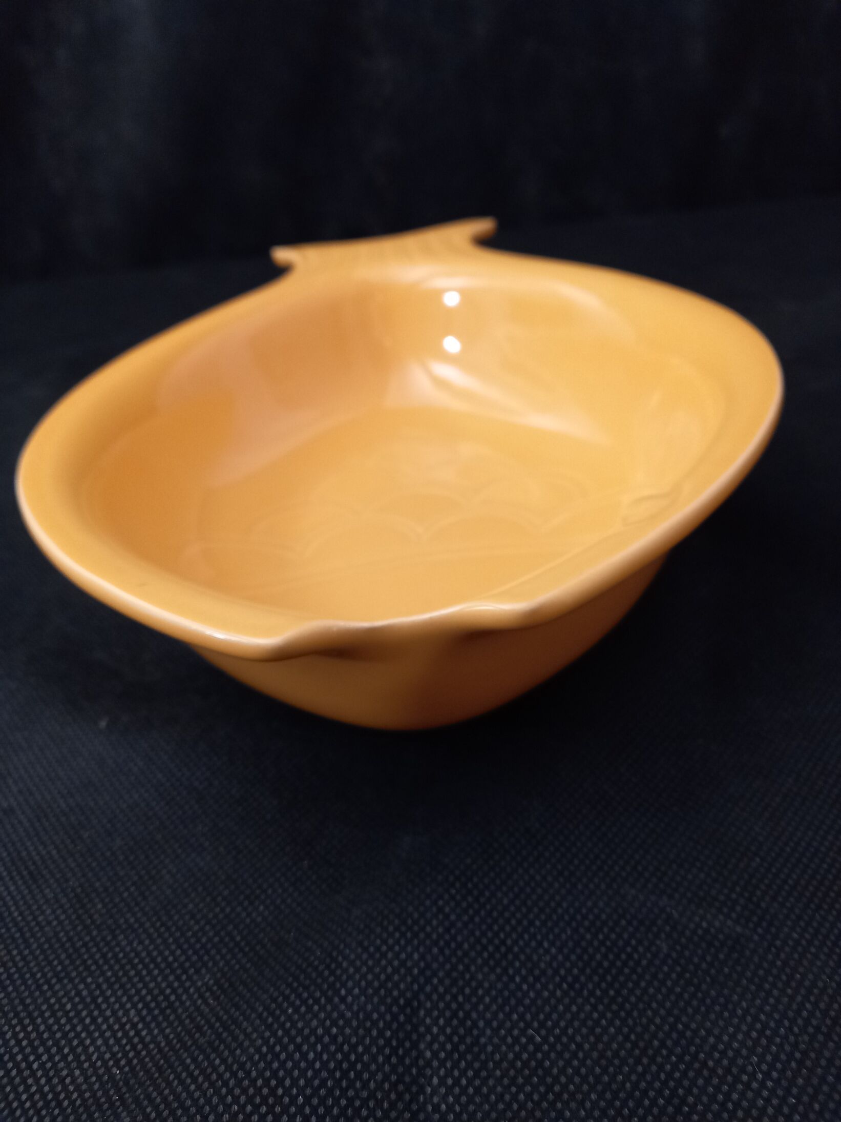 Vintage cooking dish or mold in the shape of fish Appolia France