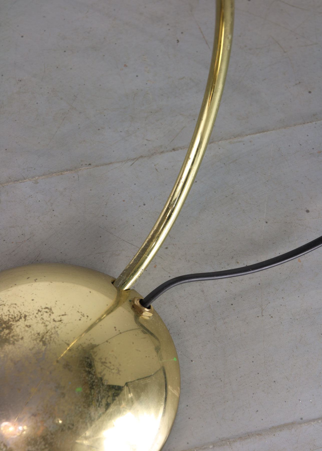 Vintage golden arc table lamp from meblo, 80s