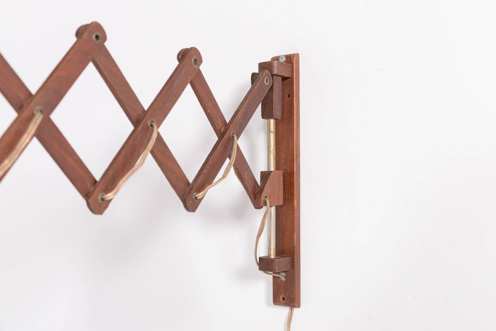 Scandinavian design scissors wall lamp, 1960’s