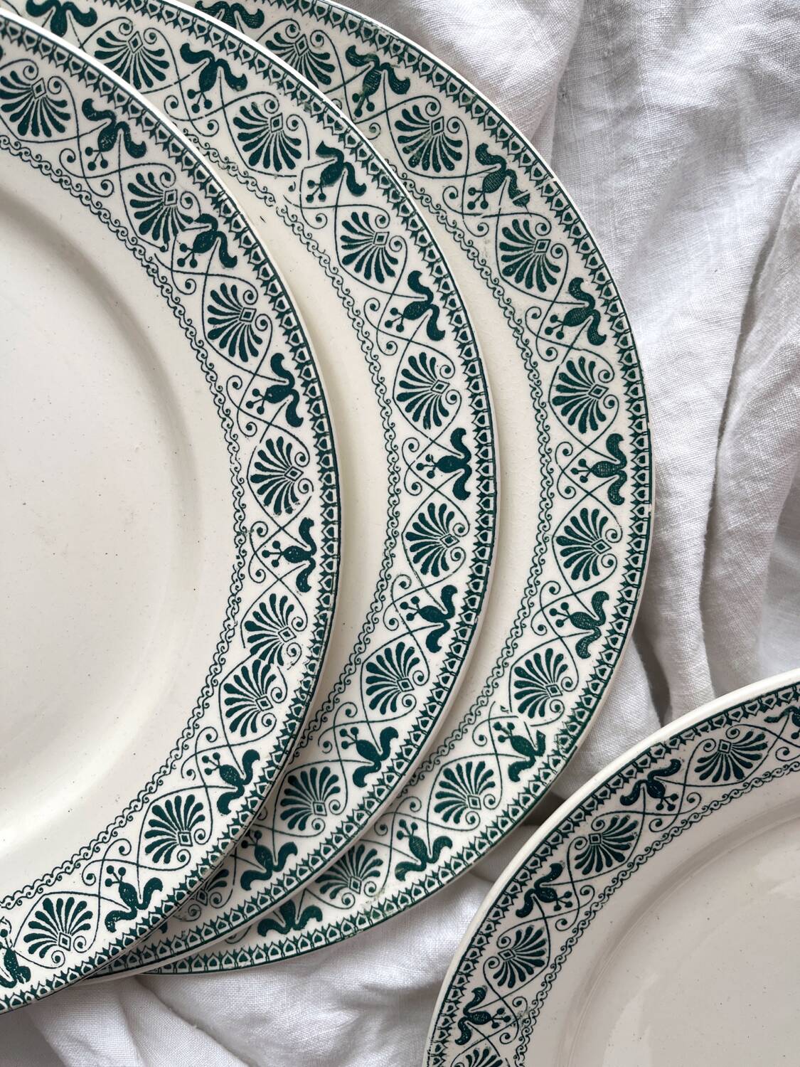 6 ironstone dessert plates “Palmettes” Boch Freres La Louvière