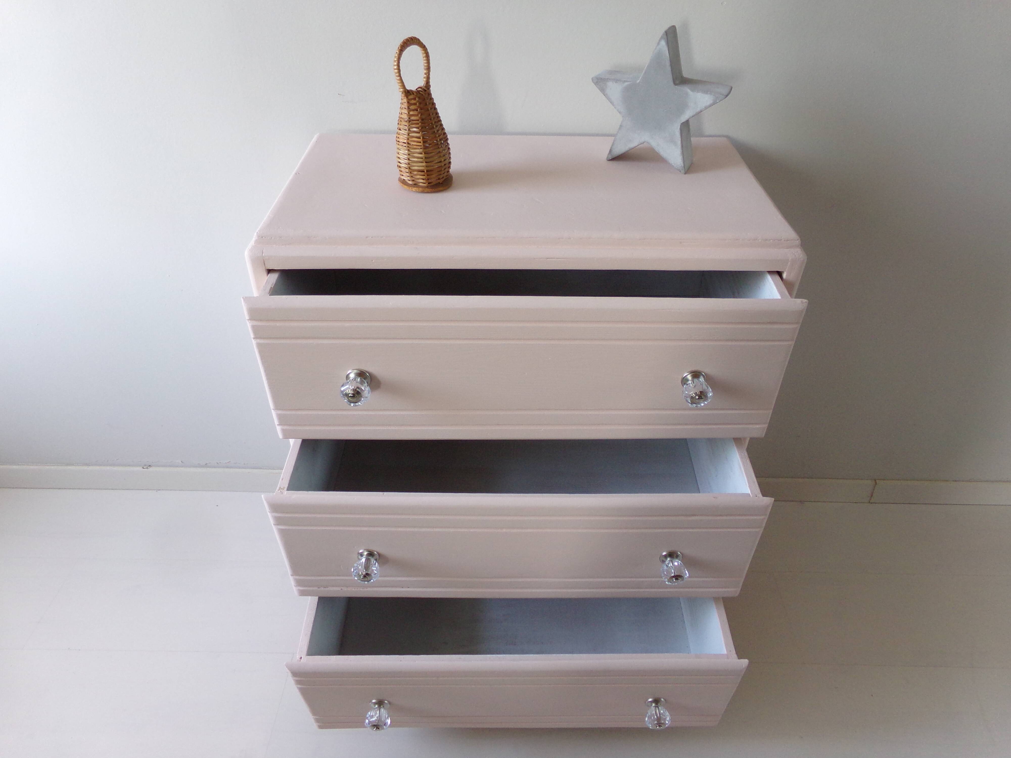 Chest of drawers feet mustache