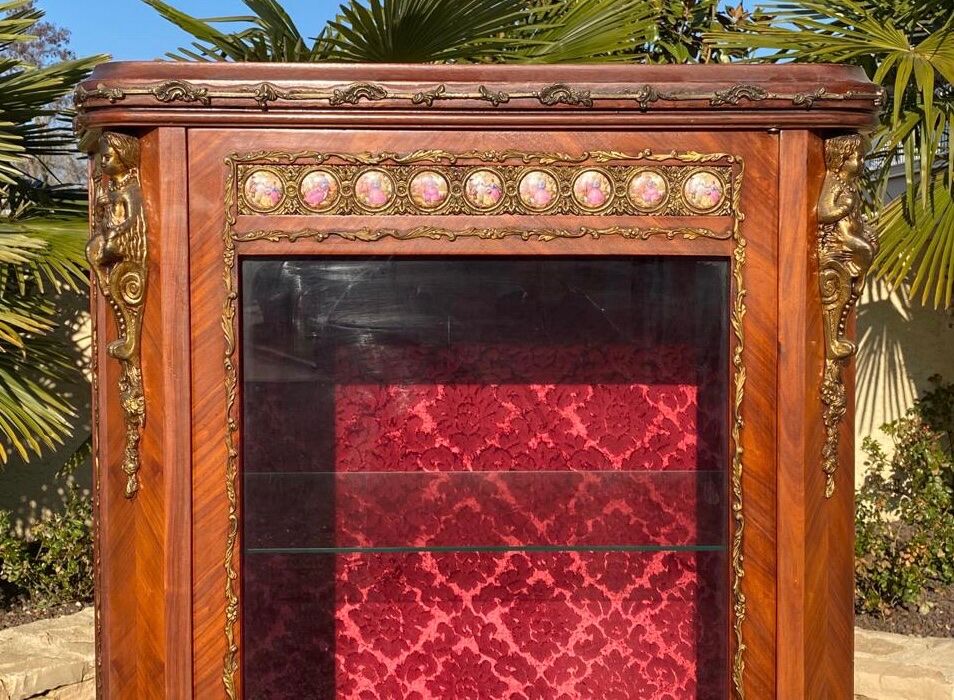 Showcase Marquetry and Bronze Style Louis XVI