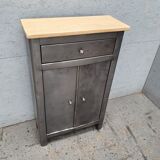 Extra furniture on oak industrial