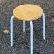 Round Scandinavian stool in solid wood and white steel 1980