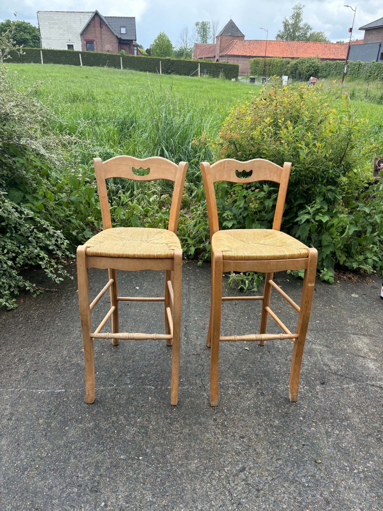 2 chaises de bar bois et paille