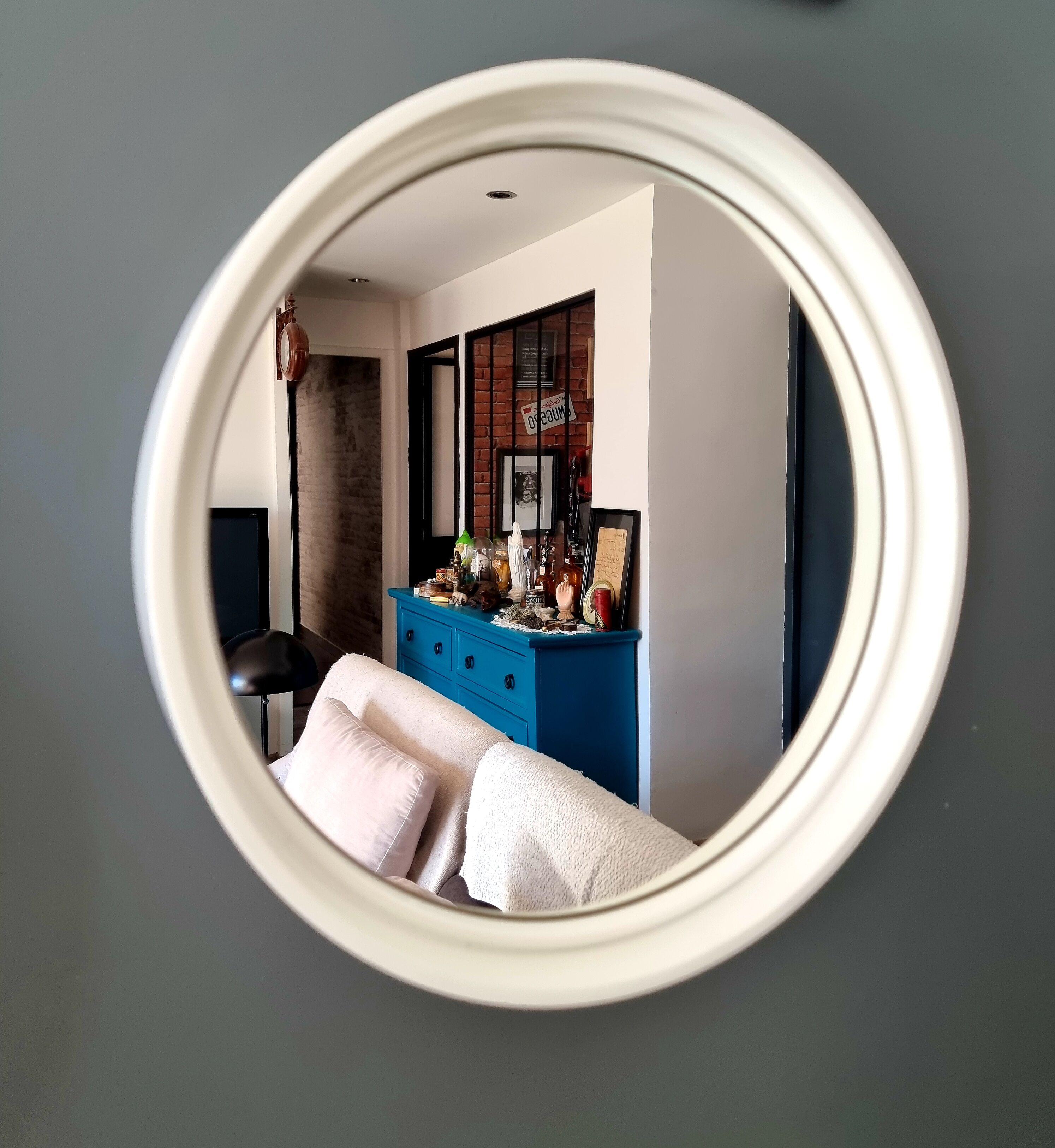 Round mirror Gilac white plastic 70s, 40 cm