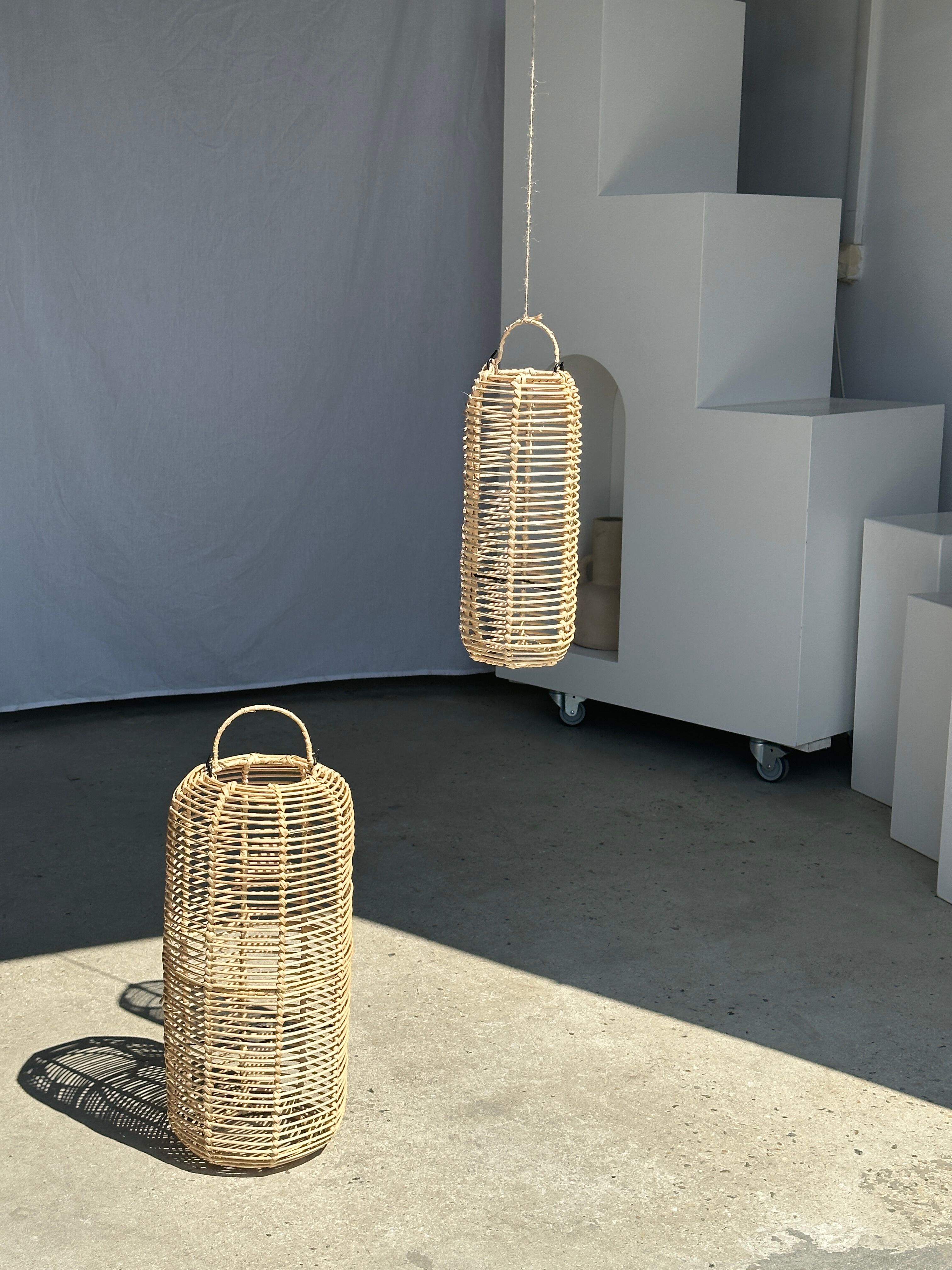 Small lantern-shaped rattan suspension H35 D15