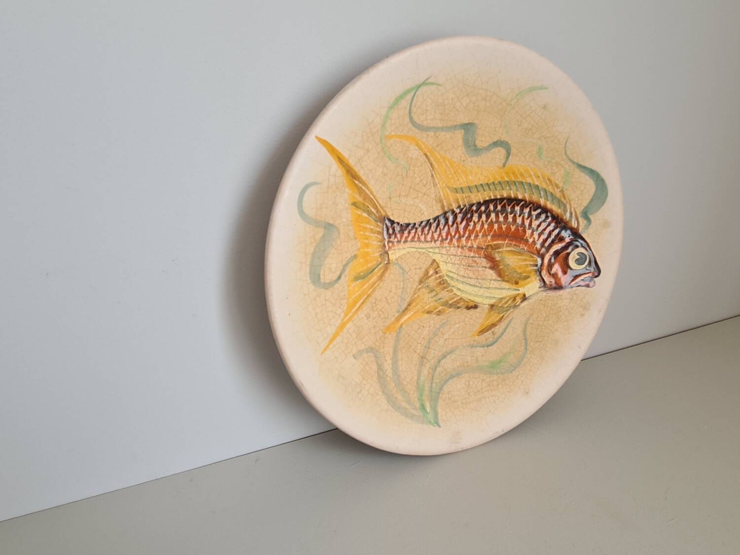 Decorative plate signed Vallauris handmade decor / fish / painting / 1950 / French riviera / Mid-Century / 20th century