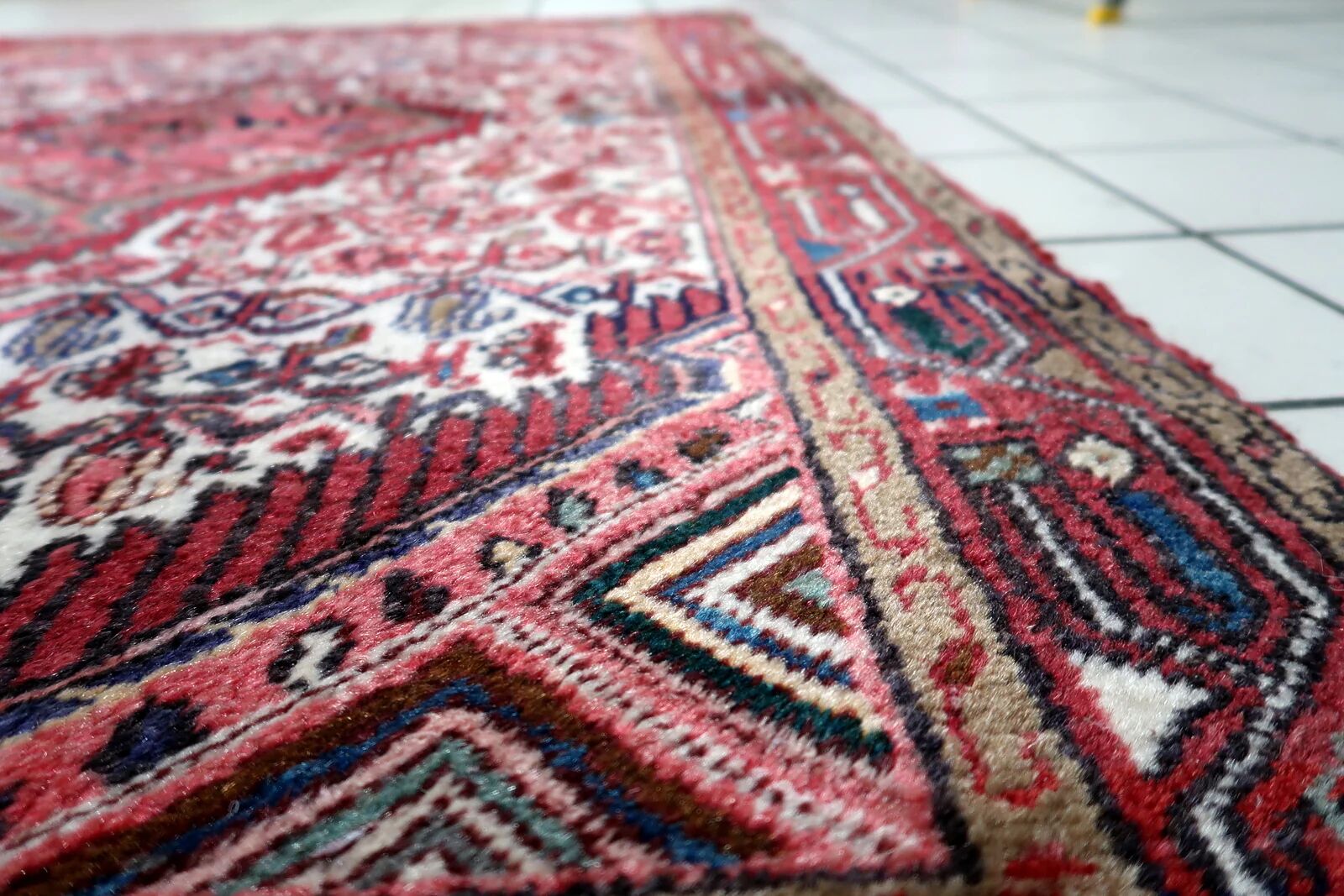 Antique Persian Hamadan rug 104cm x 171cm 1920s