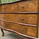 Commode chinoise vintage en bois avec décoration