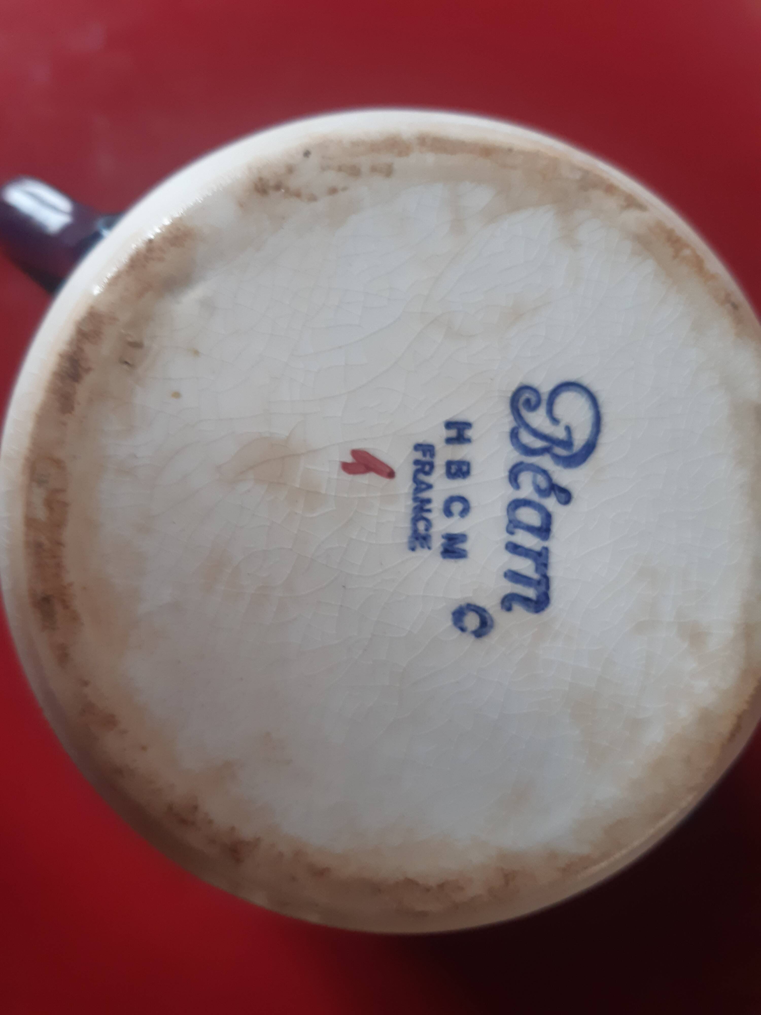 Sucrier à anses décor basque sans son couvercle