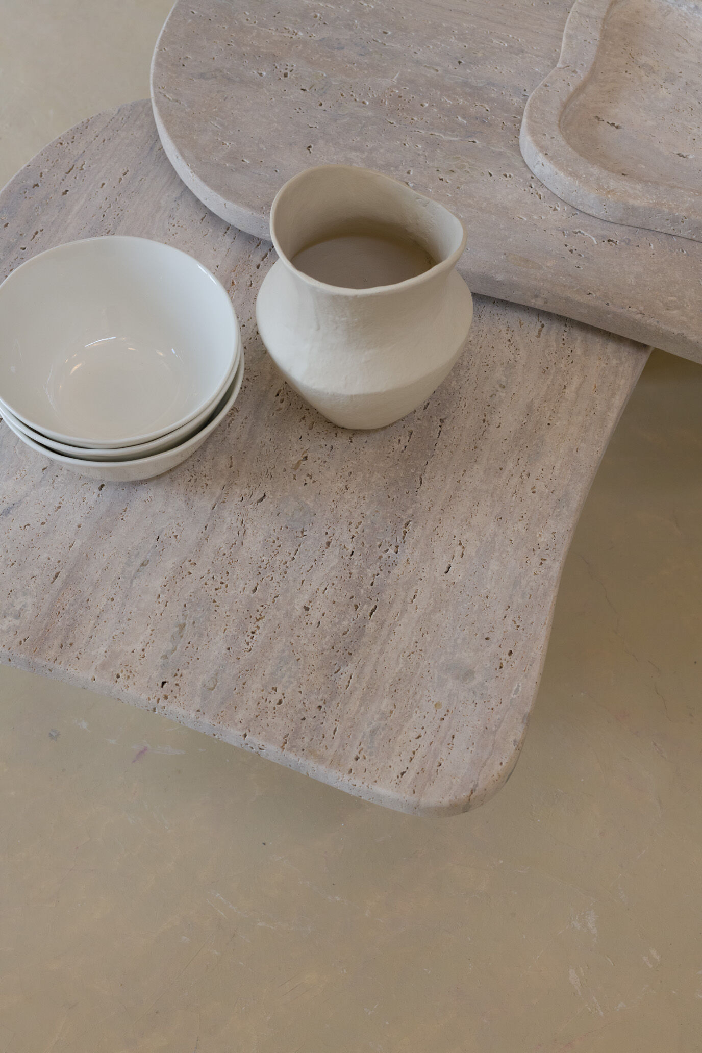 Irregular nesting coffee tables - ATHENA - 70/50 - porous natural travertine