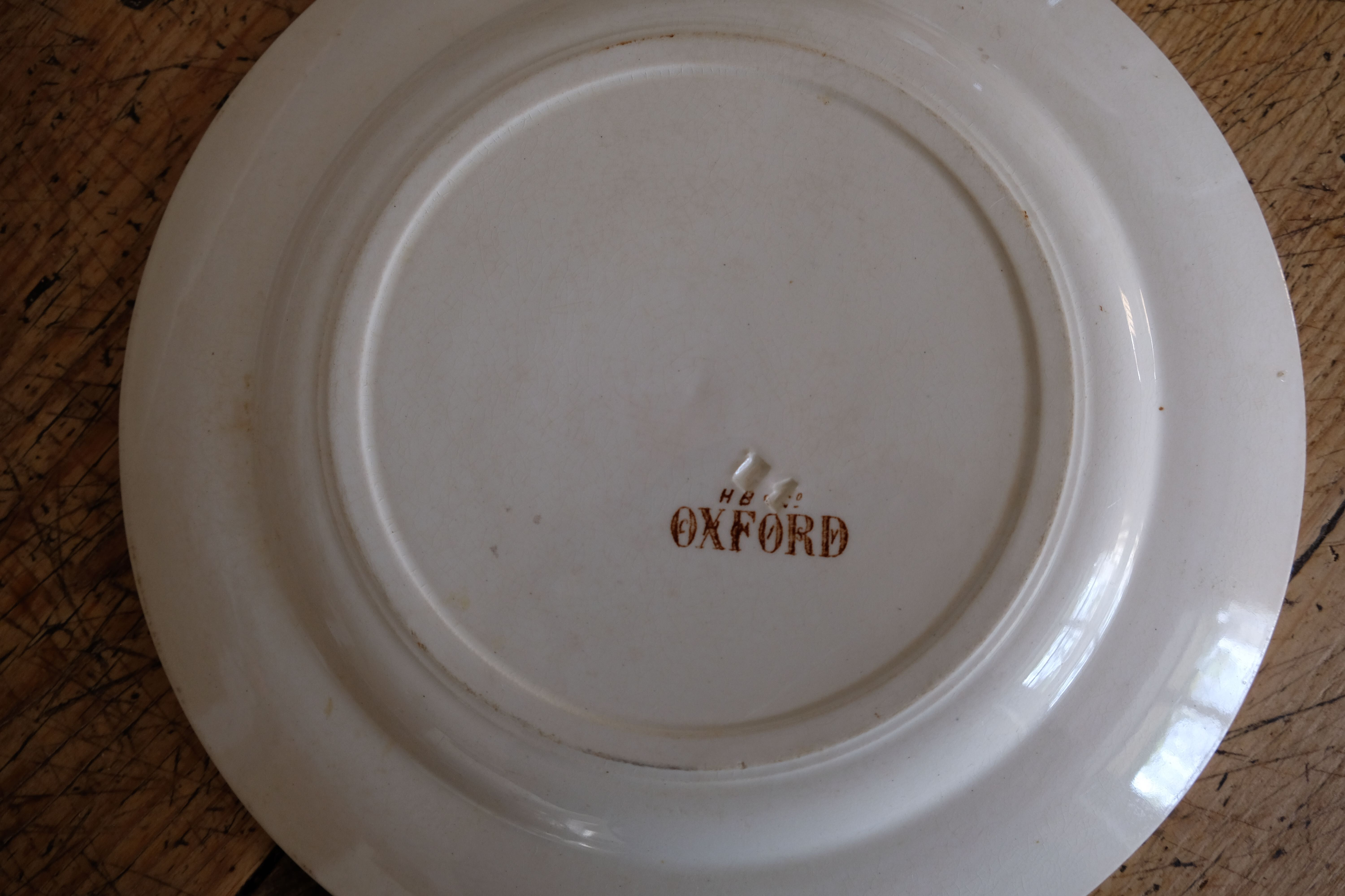 Antique brown Oxford model plate, HB - Choisy-le-Ro Co., 1900s