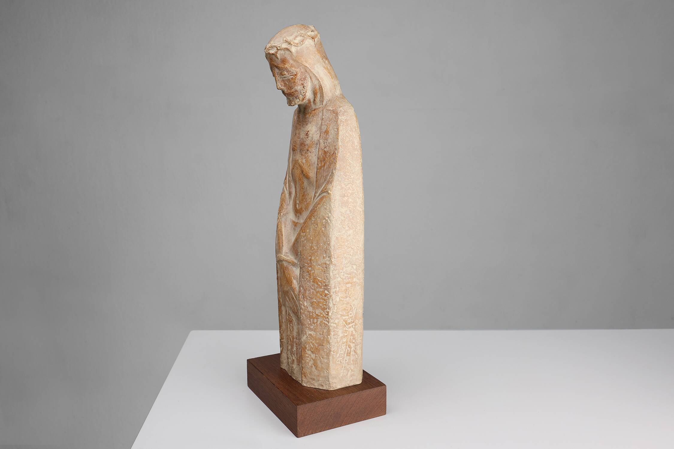 Religious Statue Jesus Christ in Art Deco style by belgian artist André Tea