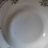 Plat creux en porcelaine St Amand fleurs verte