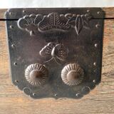 Japanese chest of drawers (tansu)