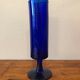 Vase en verre soufflé bleu
