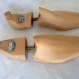 Pair of shoe trees Weston wooden