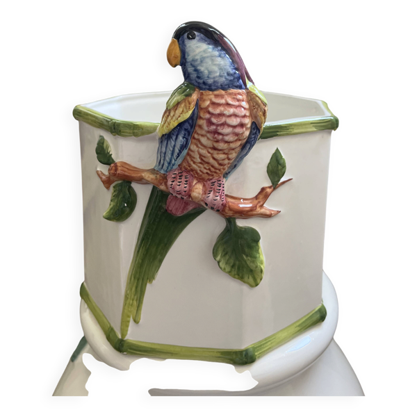 Cache pot