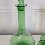 Carafe and its three glasses