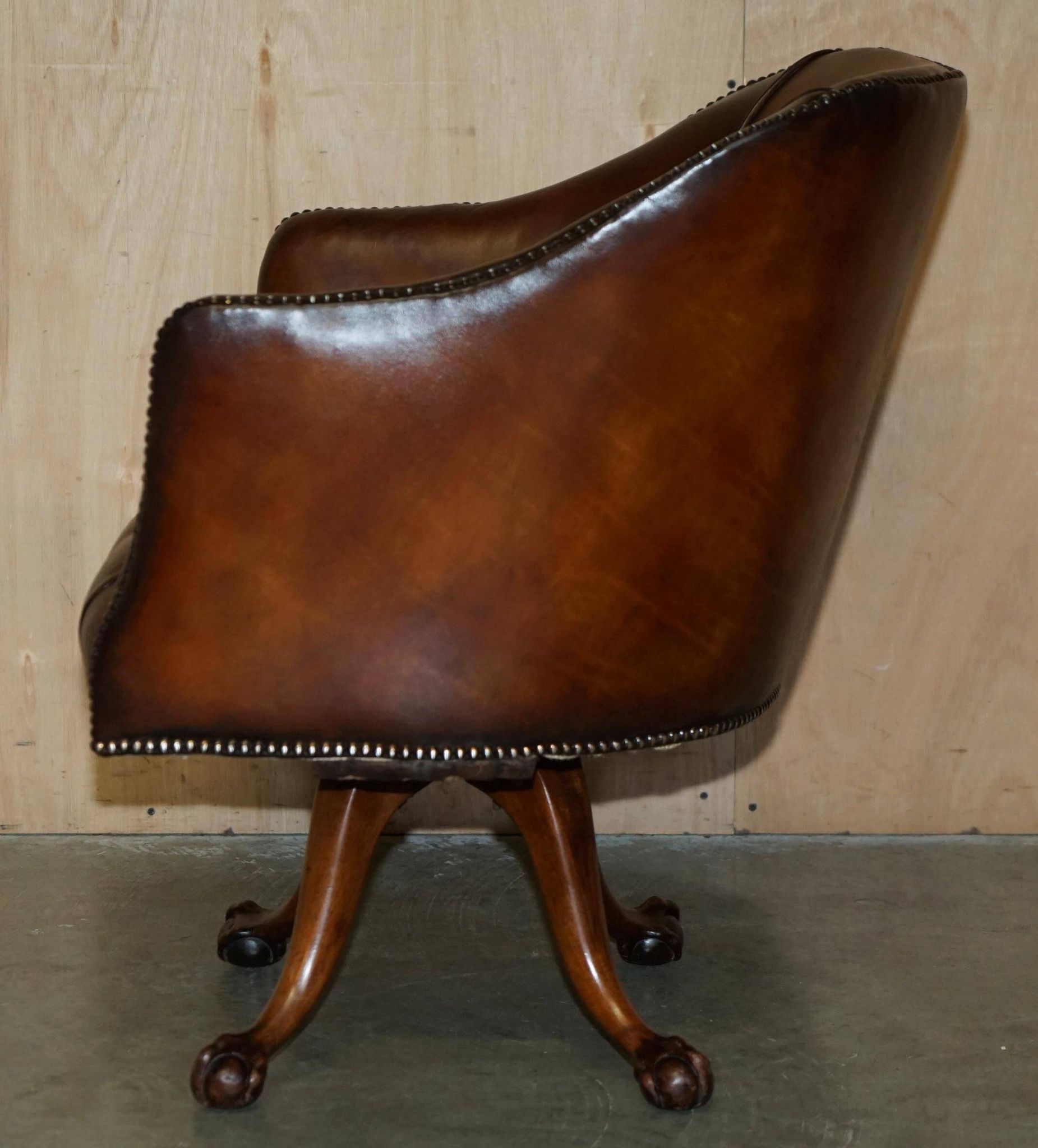 Fauteuil capitaine Chesterfield victorien restauré