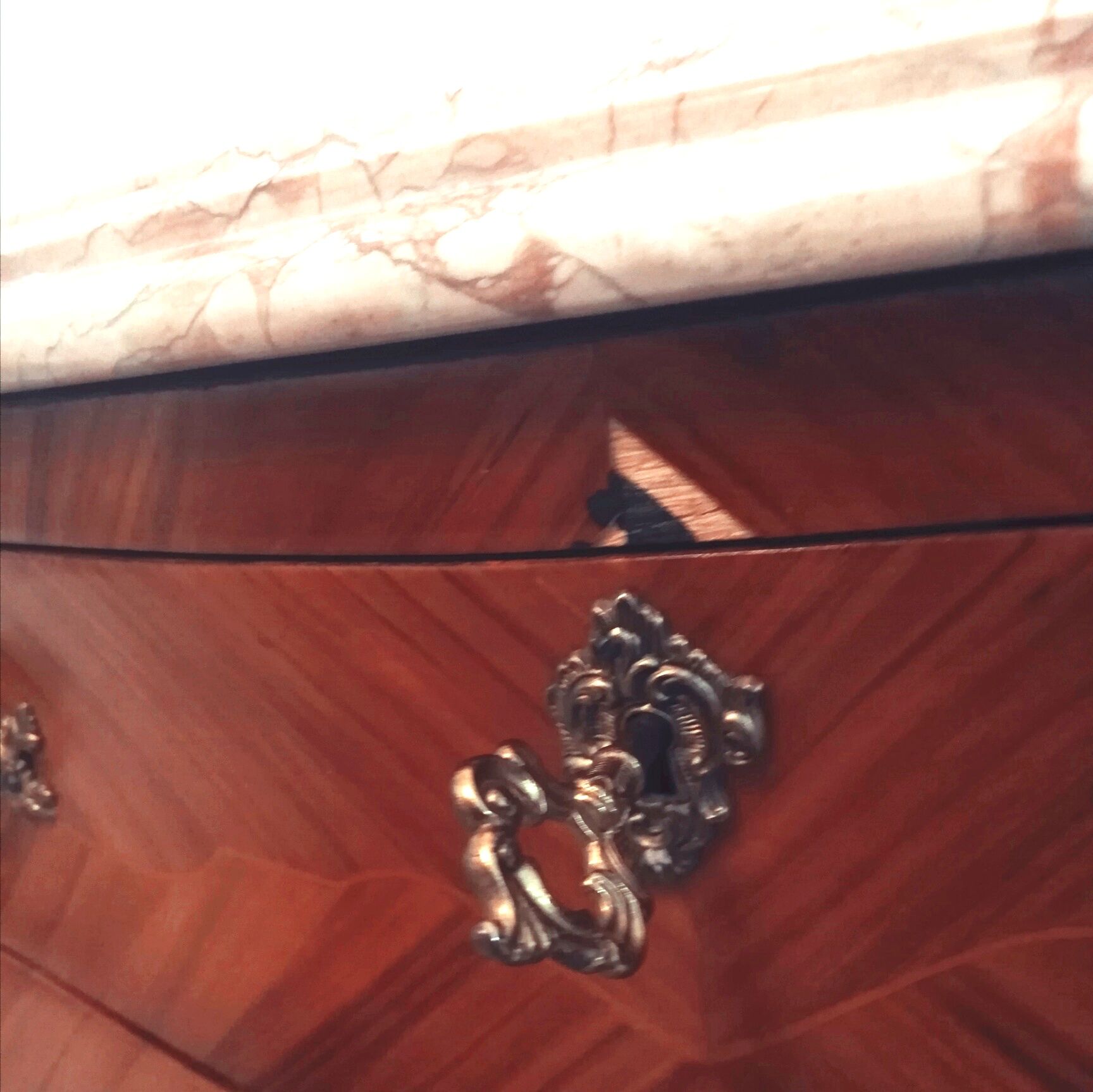 Commodity tomb three drawers Louis XV style