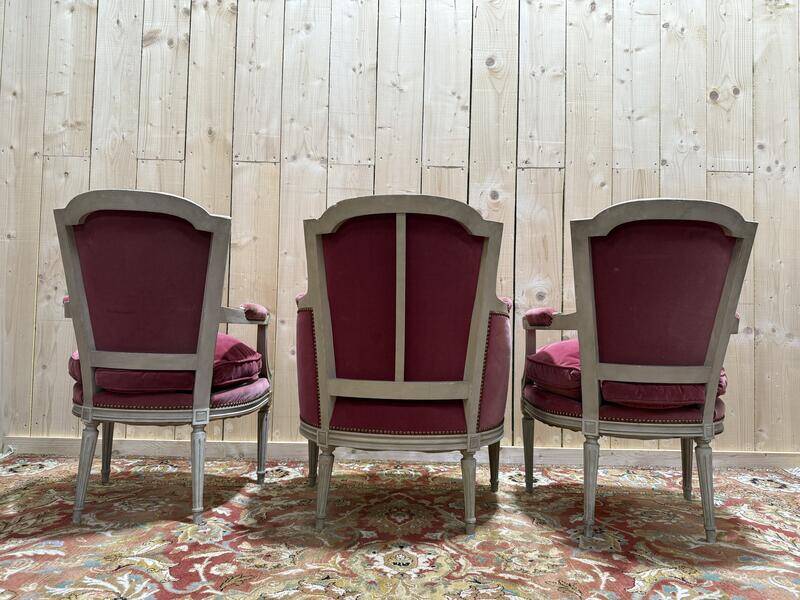 Paire de fauteuils et bergère et style Louis XVI