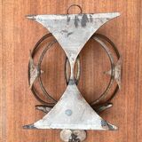 Danish mid-century brutalist metal wall sculpture and candle holder by Henrik Horst, 1960s.