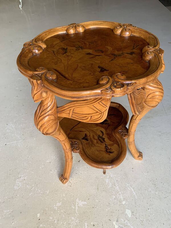 Guéridon aux libellules de style Gallé Art nouveau en marqueterie