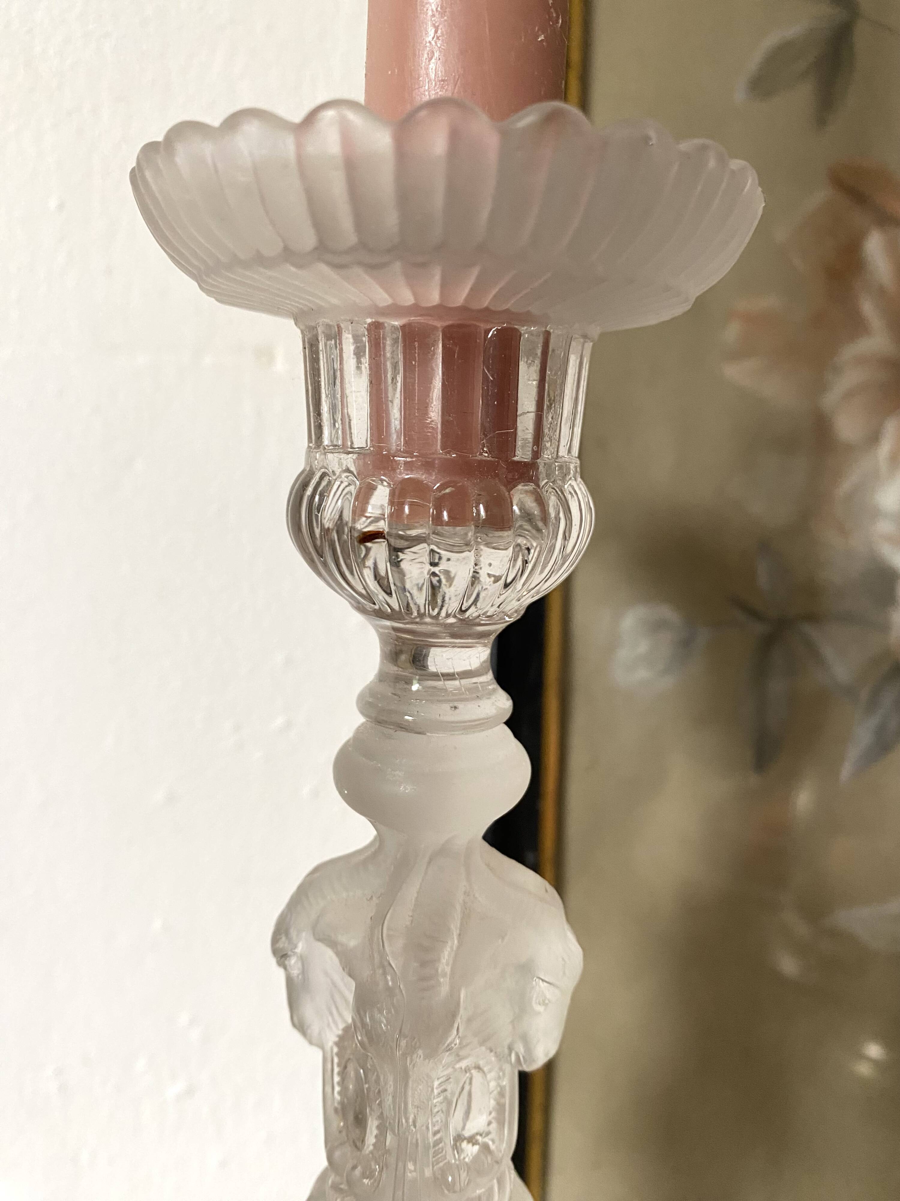 Bougeoir haut en verre moulé têtes de bélier