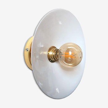 Opaline wall lamp