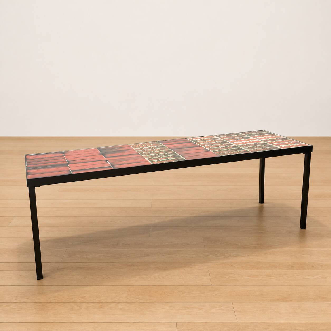 Table basse de Roger Capron, années 60