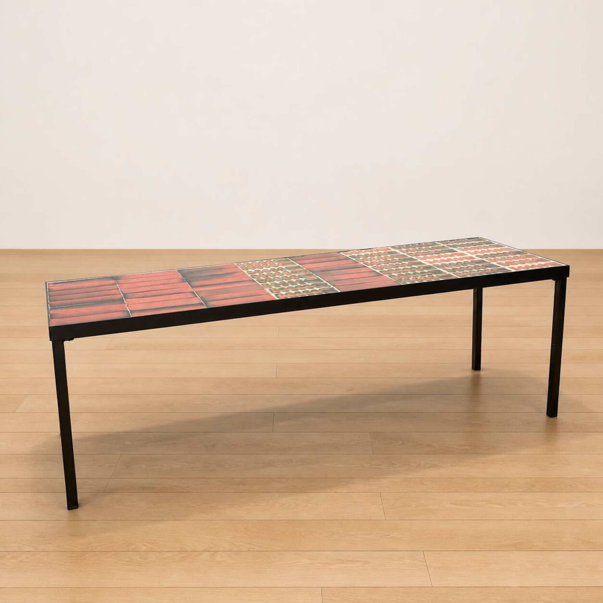 Table basse de Roger Capron, années 60