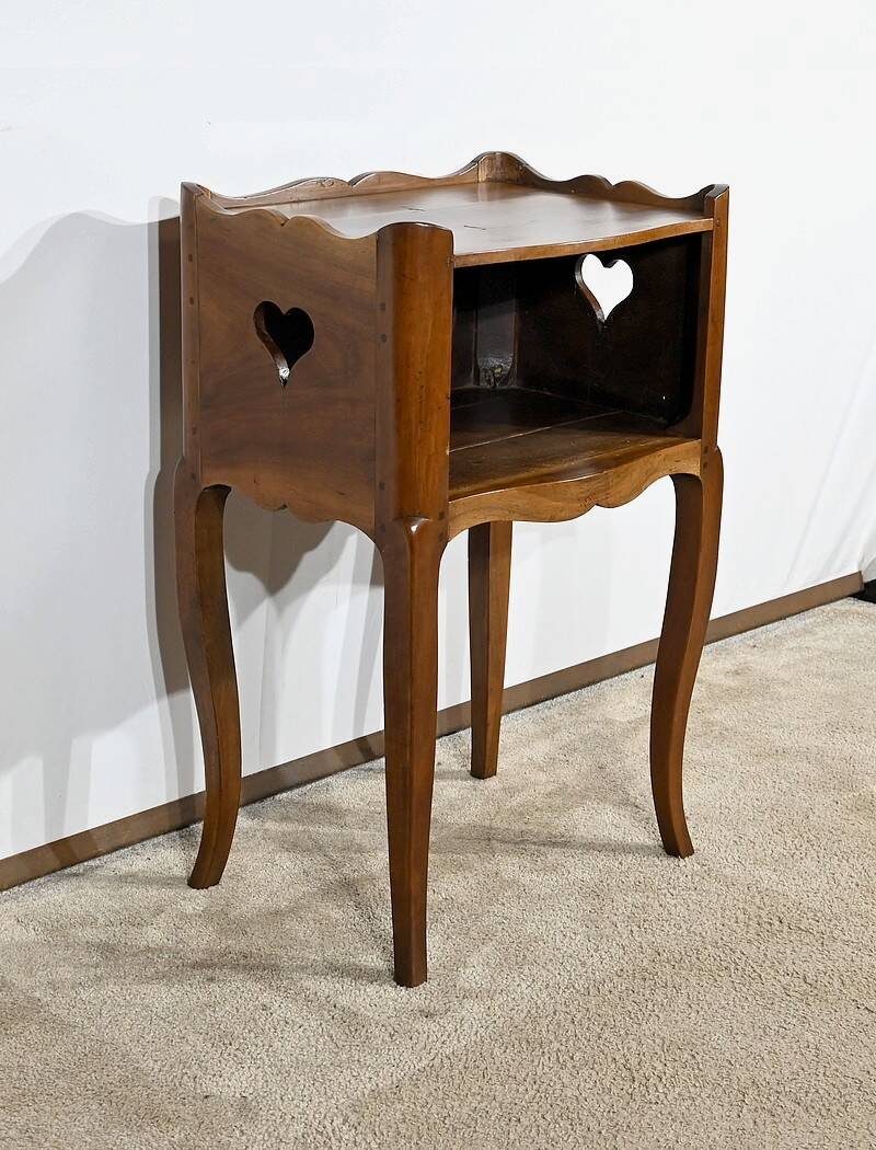 Small Snack Table in Solid Walnut, Louis XV – 18th Century