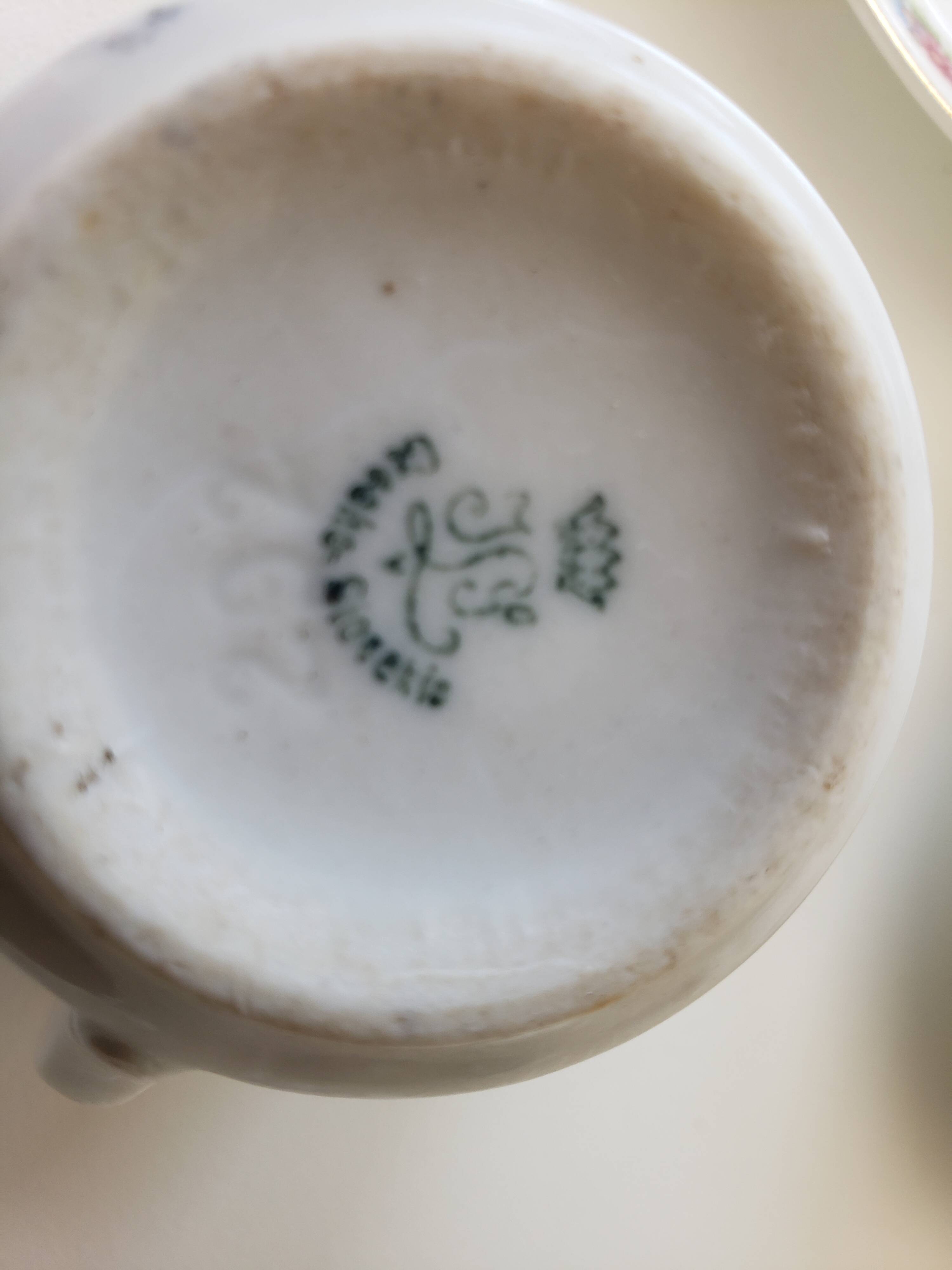 Set of 6 porcelain coffee cups