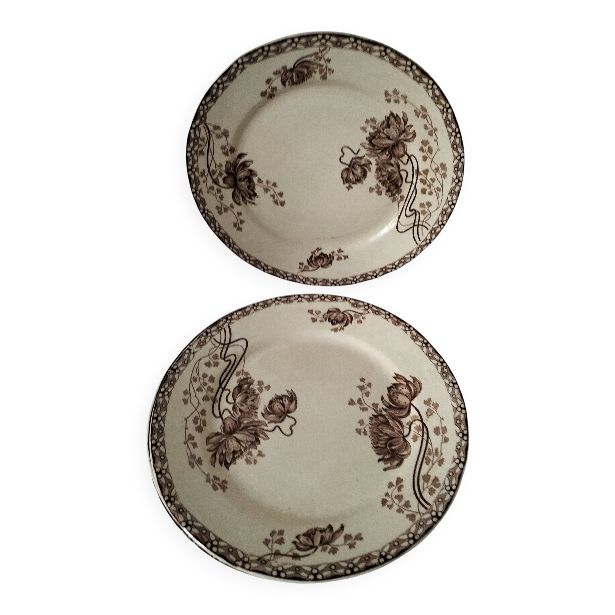 Set of 4 Sarreguemines plates, Royat model, 19th century, early 20th century