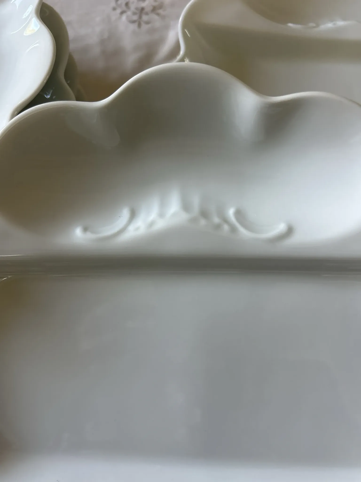 Assiettes à asperges en porcelaine Lafarge