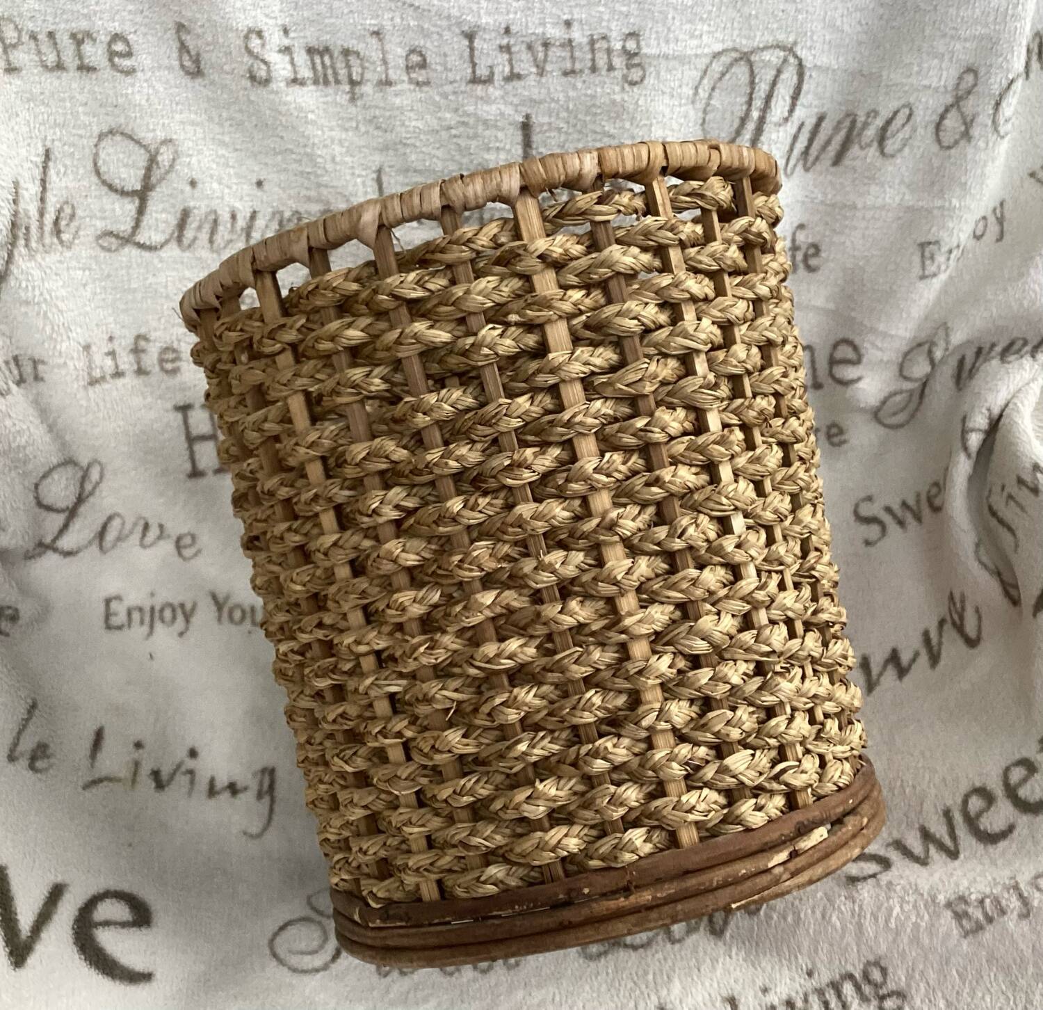 Basket woven natural fibers