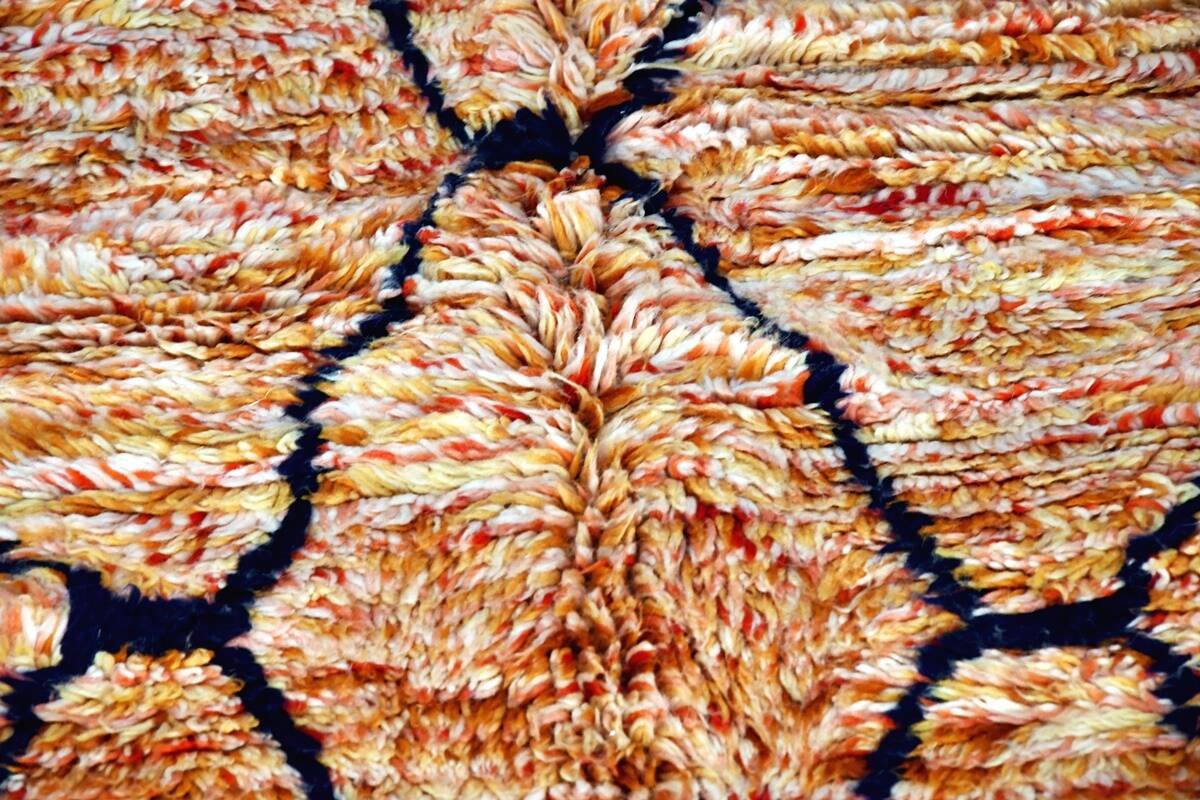 Beni Mrirt rug 335 x 220 cm