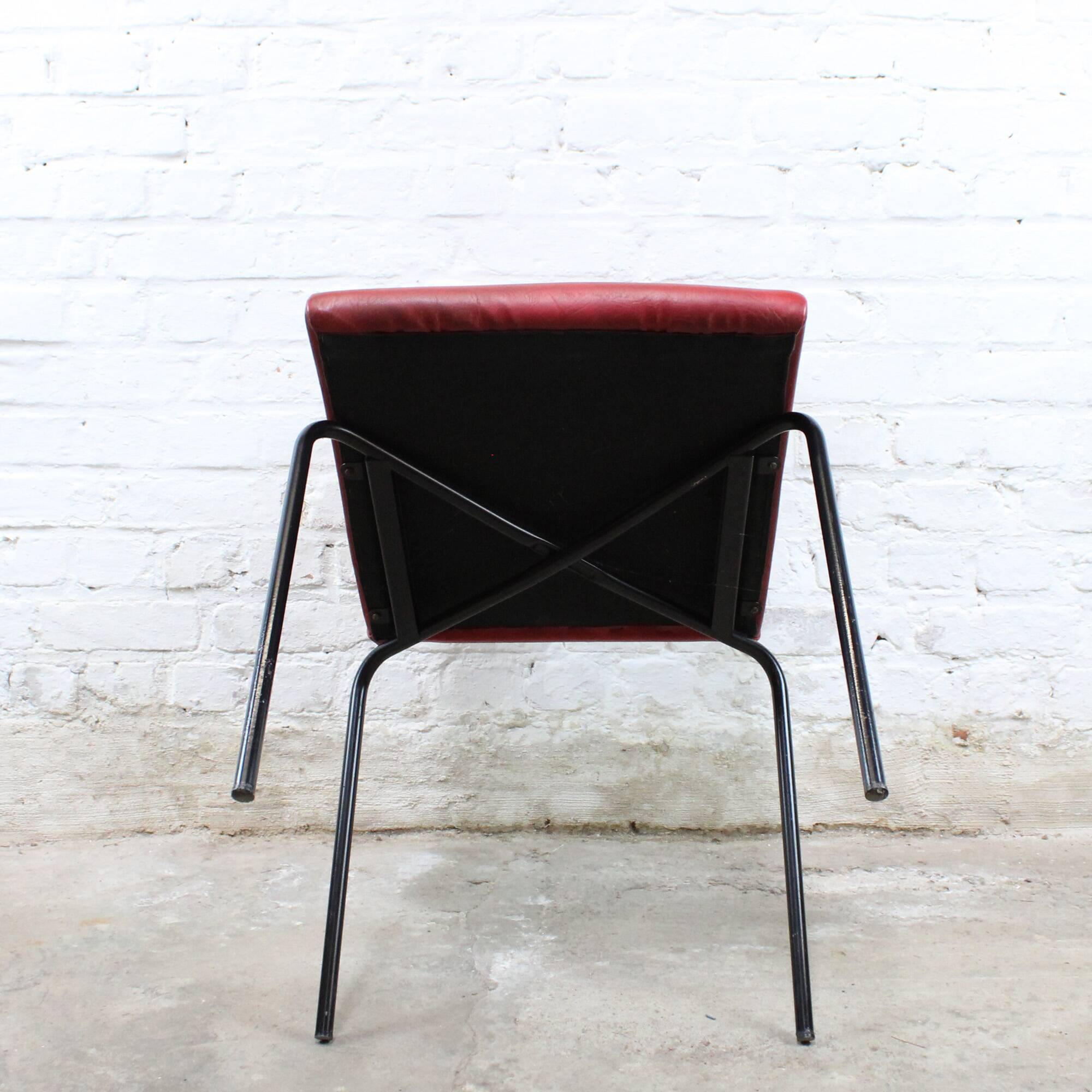Vintage chair model "Robert" by Pierre Guariche for Meurop
