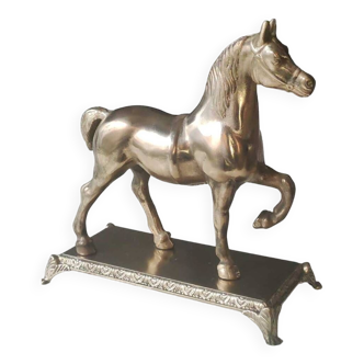 Sculpture artisanale Vintage d un cheval en laiton massif. 23 x 24 cm