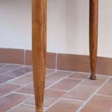 Scandinavian extendable table