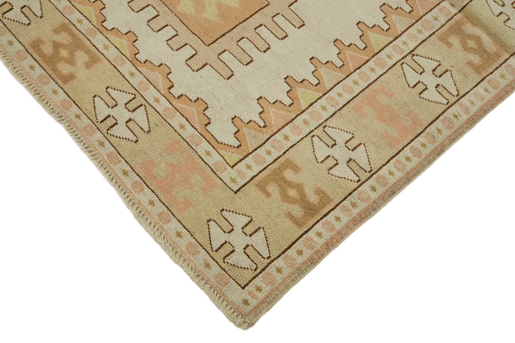 Turkish Vintage Anatolian Rug 139 cm x 166 cm
