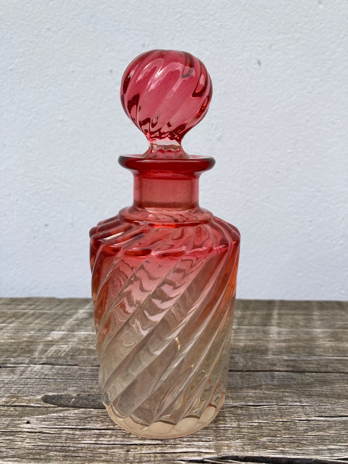 Old bottle pink Baccarat ancient crystal perfume / toilet accessory