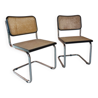 Paire de chaises B32