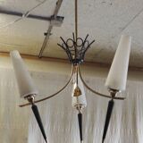 Modernist chandelier with 3 lights in gold and black metal, opaline tulip - 50s